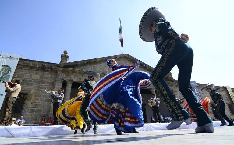 Traje tipico 2024 de guadalajara